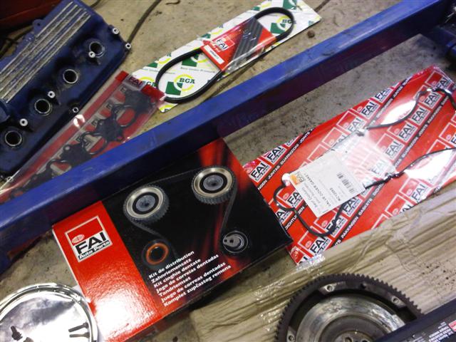 Lots of new parts for the G16B engine